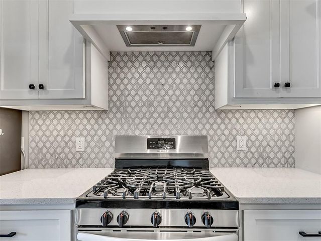 8324 Lambert Way, Edmond, OK 73034