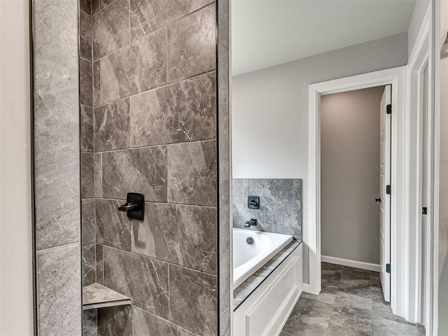 8324 Lambert Way, Edmond, OK 73034