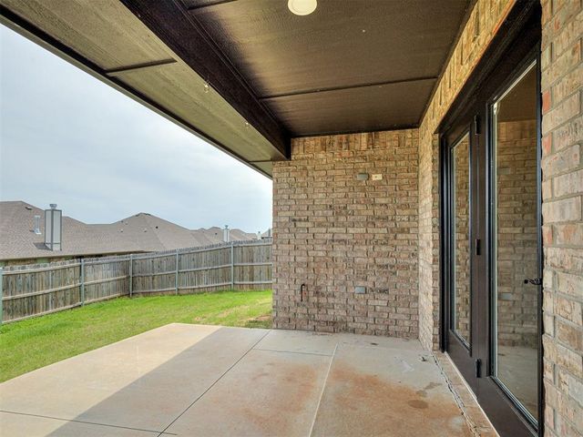 8324 Lambert Way, Edmond, OK 73034