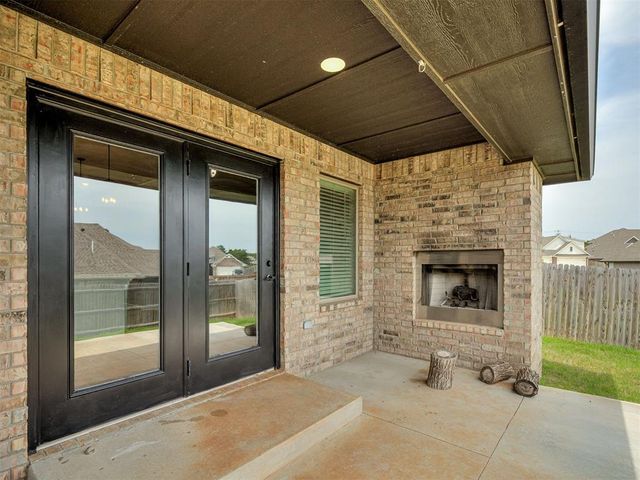 8324 Lambert Way, Edmond, OK 73034