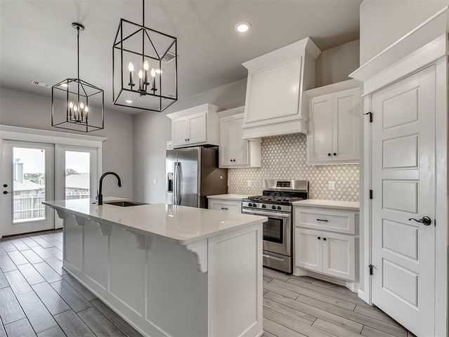 8324 Lambert Way, Edmond, OK 73034