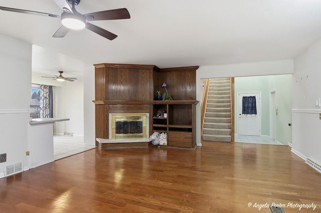 33639 N Greentree Road, Grayslake, IL 60030