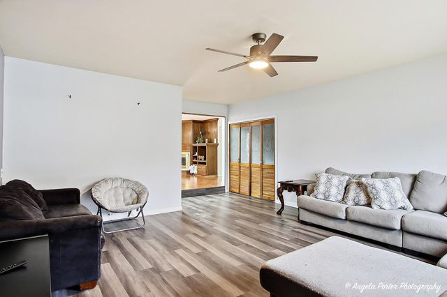 33639 N Greentree Road, Grayslake, IL 60030