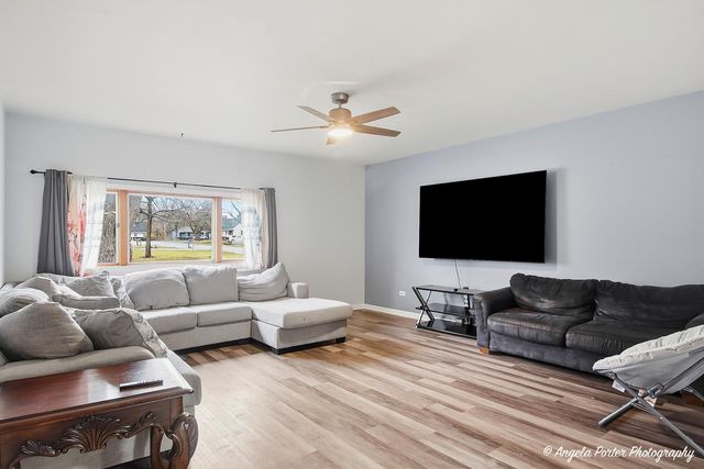 33639 N Greentree Road, Grayslake, IL 60030