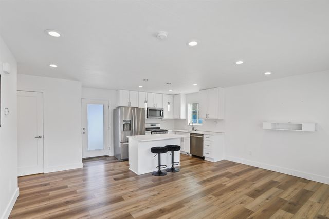 11909 E 2nd Ln, Spokane Valley, WA 99206