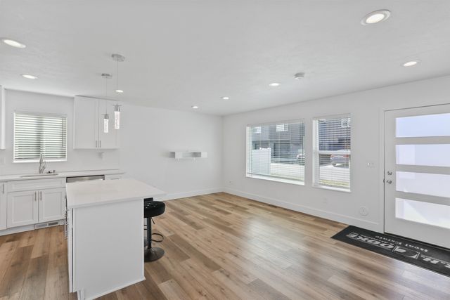 11909 E 2nd Ln, Spokane Valley, WA 99206