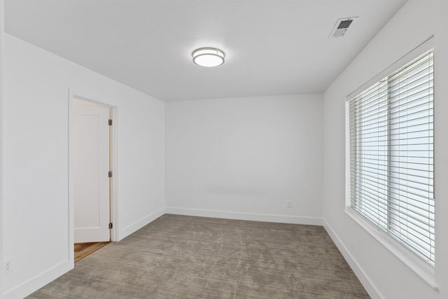 11909 E 2nd Ln, Spokane Valley, WA 99206