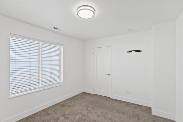 11909 E 2nd Ln, Spokane Valley, WA 99206