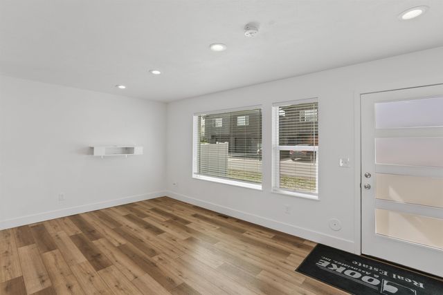 11909 E 2nd Ln, Spokane Valley, WA 99206