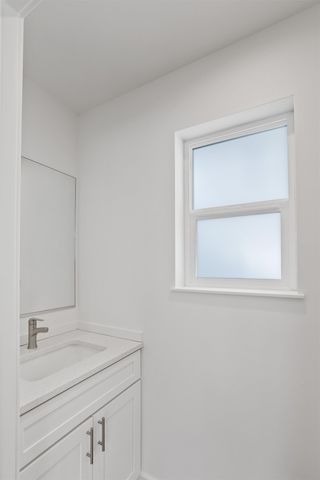 11909 E 2nd Ln, Spokane Valley, WA 99206