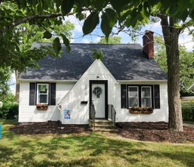 2815 Whittier Drive, Kalamazoo City, MI 49001