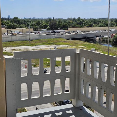 15600 NW 7th Ave 703, Miami, FL 33169