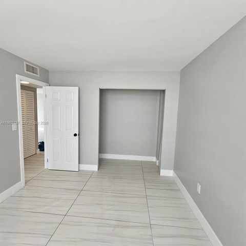 15600 NW 7th Ave 703, Miami, FL 33169