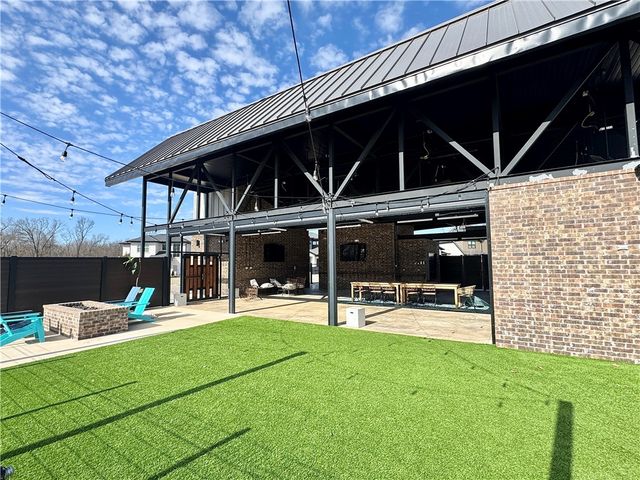 6703 SW Heartbeat Street, Bentonville, AR 72713