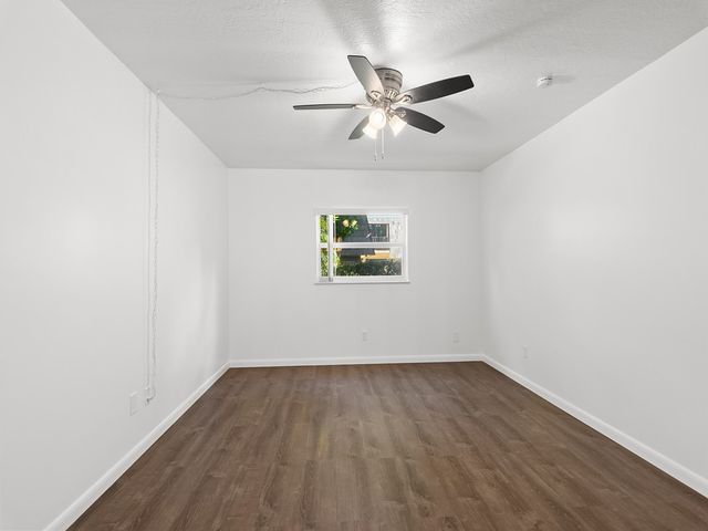 1166 6th Avenue C5, Vero Beach, FL 32960