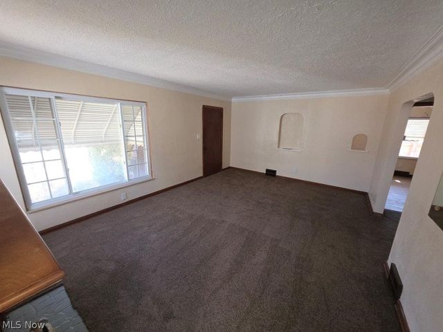 4262 W 62nd Street, Cleveland, OH 44144