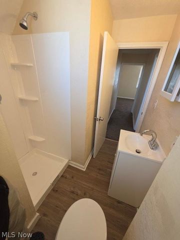 4262 W 62nd Street, Cleveland, OH 44144