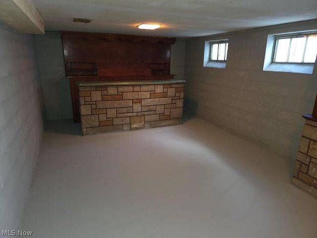 4262 W 62nd Street, Cleveland, OH 44144