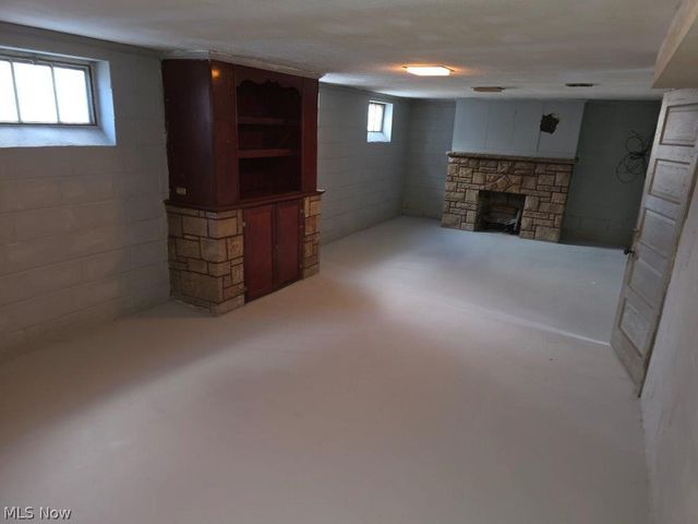 4262 W 62nd Street, Cleveland, OH 44144