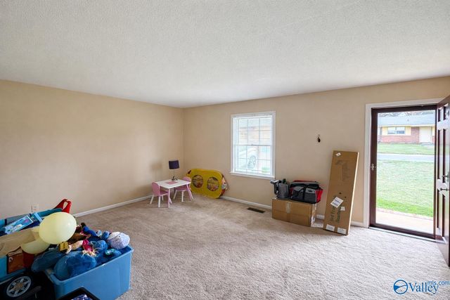 1226 Thomas Drive SW, Decatur, AL 35601