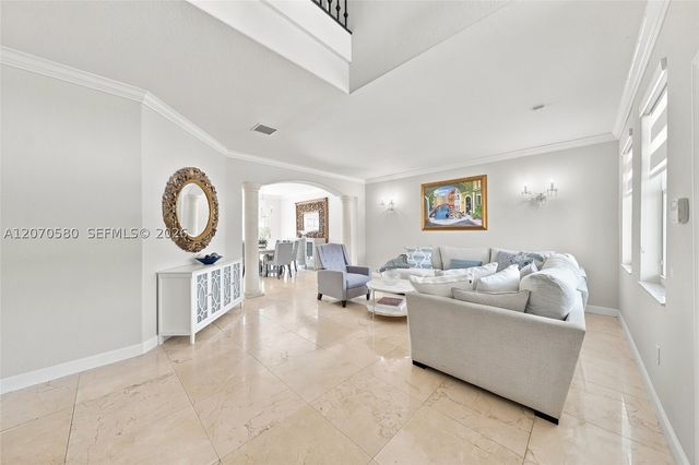 15154 SW 20th Ln, Miami, FL 33185