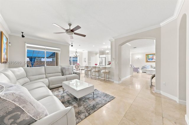 15154 SW 20th Ln, Miami, FL 33185