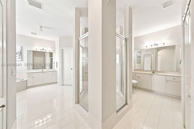 15154 SW 20th Ln, Miami, FL 33185