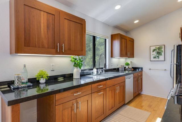 1080 Larsen Road, Aptos, CA 95003