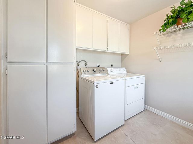 29717 Strawberry Hill Drive, Agoura Hills, CA 91301