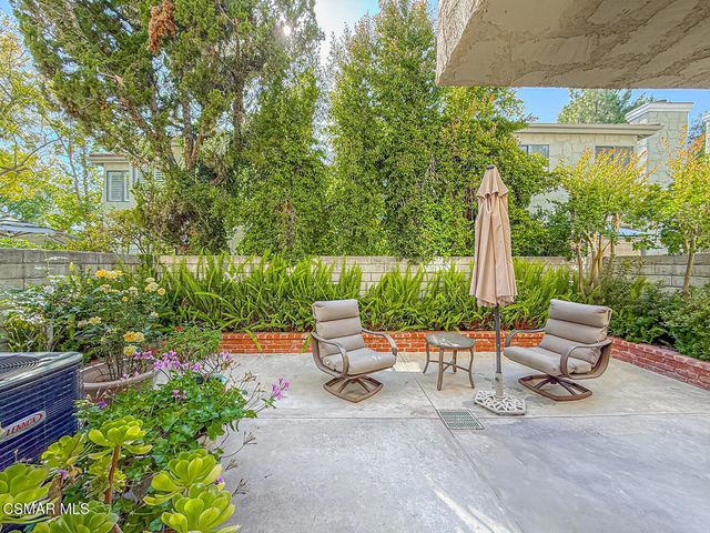 29717 Strawberry Hill Drive, Agoura Hills, CA 91301