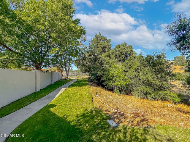 29717 Strawberry Hill Drive, Agoura Hills, CA 91301