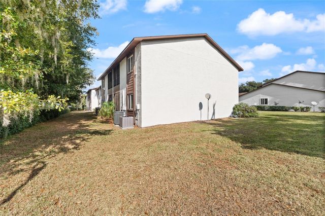 39132 COUNTY ROAD 54 2172, Zephyrhills, FL 33542