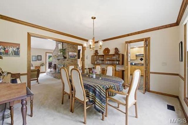 201 W Manor Dr. Drive, Chesterfield, MO 63017