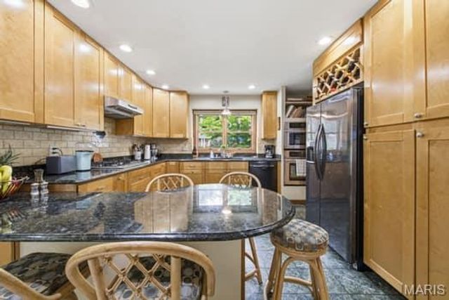 201 W Manor Dr. Drive, Chesterfield, MO 63017