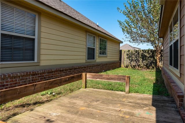 3908 SW Ridgepointe Avenue, Bentonville, AR 72712