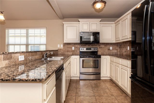 3908 SW Ridgepointe Avenue, Bentonville, AR 72712