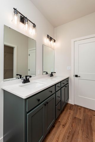 6723 66th Avenue S, Horace, ND 58047