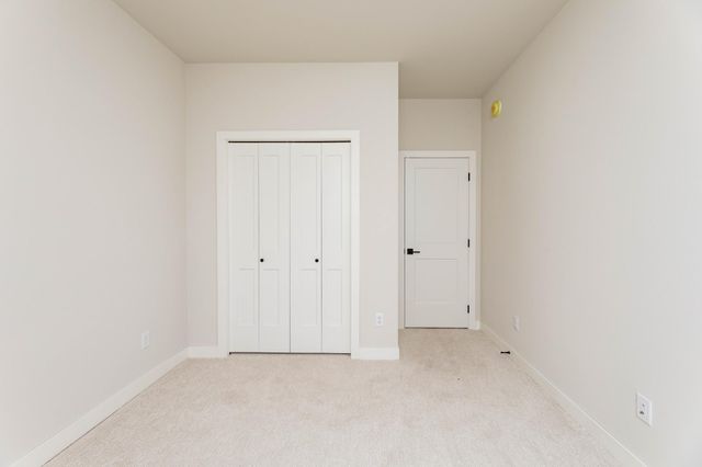 6723 66th Avenue S, Horace, ND 58047