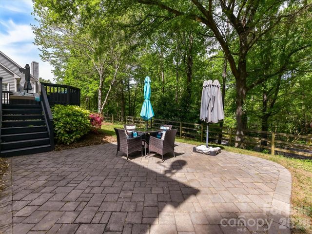 7219 Fortrose Lane, Charlotte, NC 28277