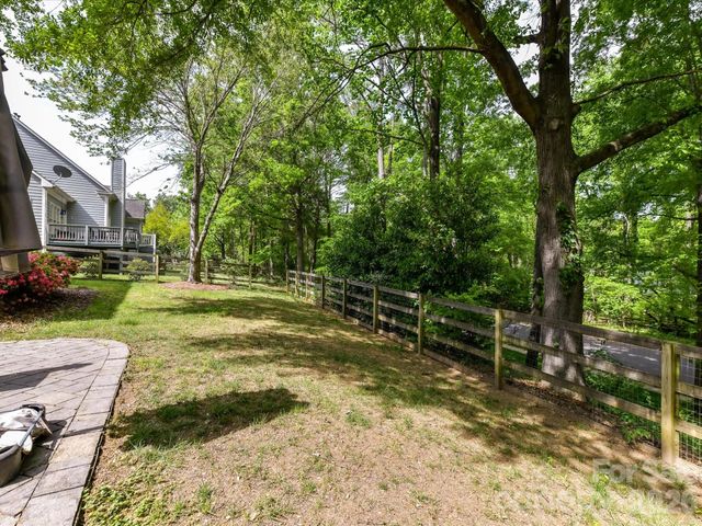 7219 Fortrose Lane, Charlotte, NC 28277