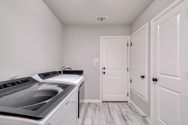101 Enclave Park CV, Georgetown, TX 78633