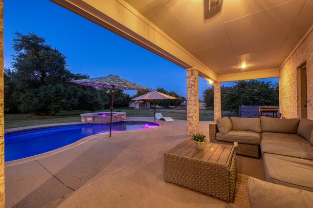 101 Enclave Park CV, Georgetown, TX 78633