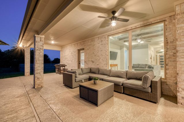 101 Enclave Park CV, Georgetown, TX 78633