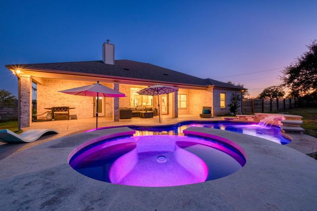 101 Enclave Park CV, Georgetown, TX 78633