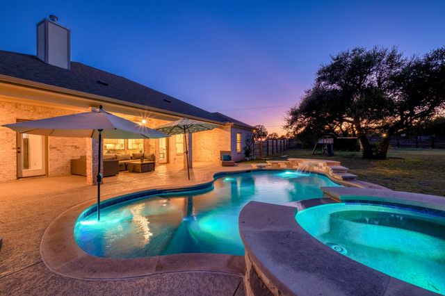 101 Enclave Park CV, Georgetown, TX 78633