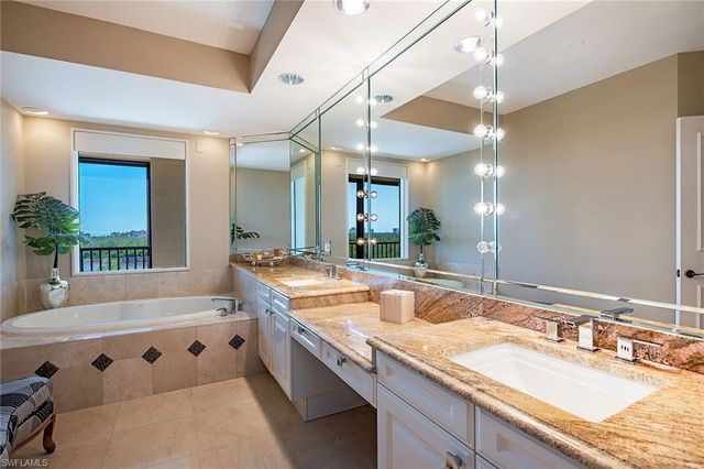 8990 Bay Colony DR 403, Naples, FL 34108