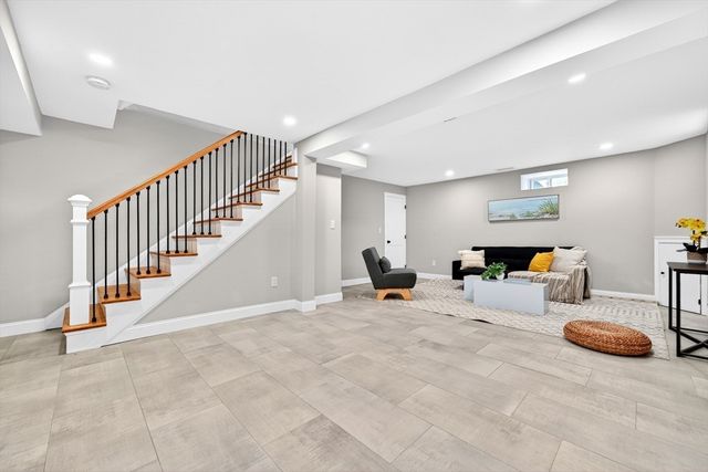 55 Banks St 2, Winthrop, MA 02152