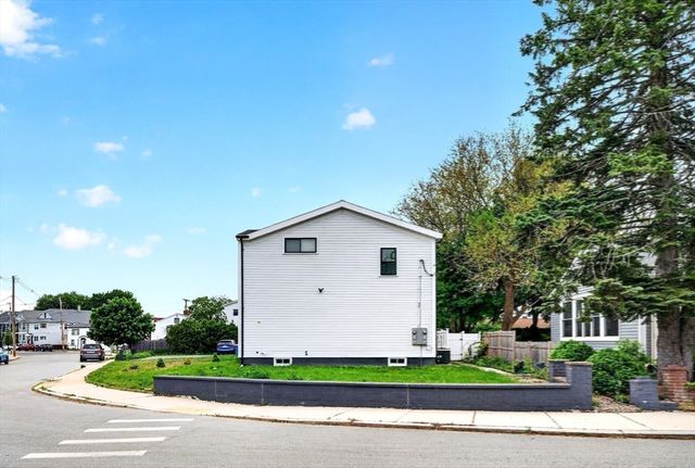 55 Banks St 2, Winthrop, MA 02152