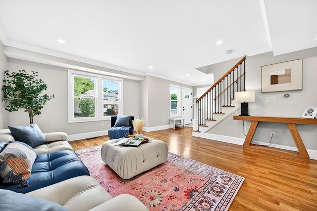 55 Banks St 2, Winthrop, MA 02152