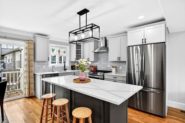 55 Banks St 2, Winthrop, MA 02152